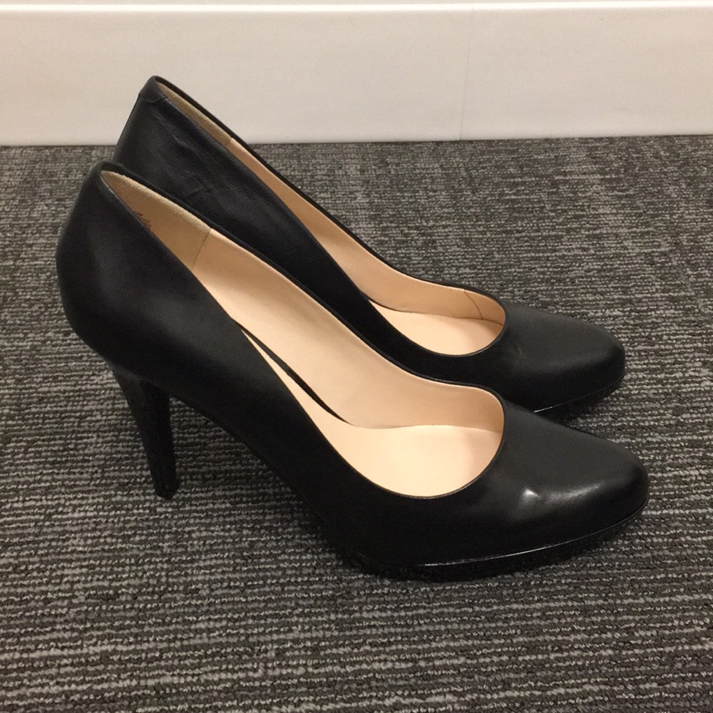 Brand new Nine West pumps